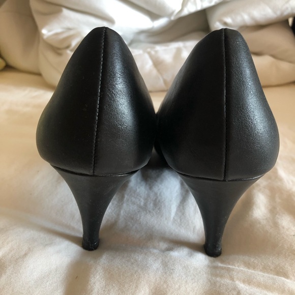 Comfortable heels!! - Picture 2 of 4